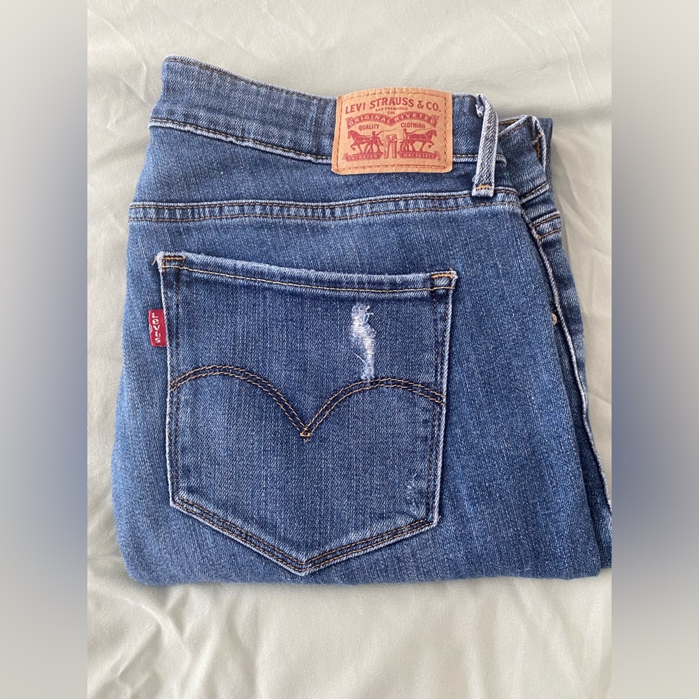 Levi's 811 Curvy Skinny Jeans